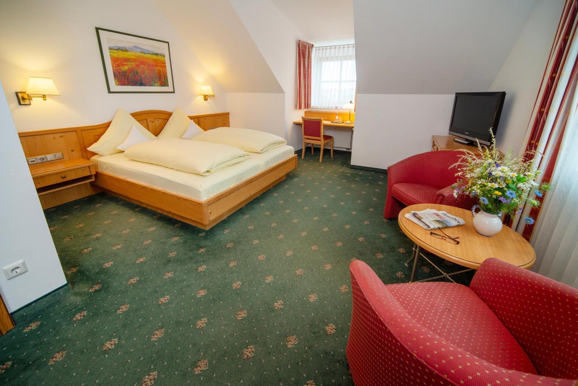 Landhotel Hoisl-Braeu Penzberg Esterno foto